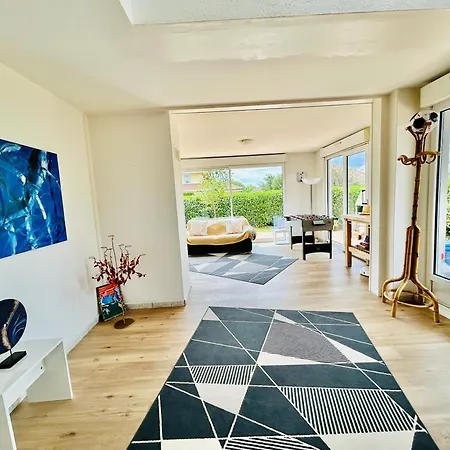 Lejlighed Beausoleil Xl-geneva, Lake, Mountains-full Stay-spa Optional Extra Fee Chens-sur-Leman